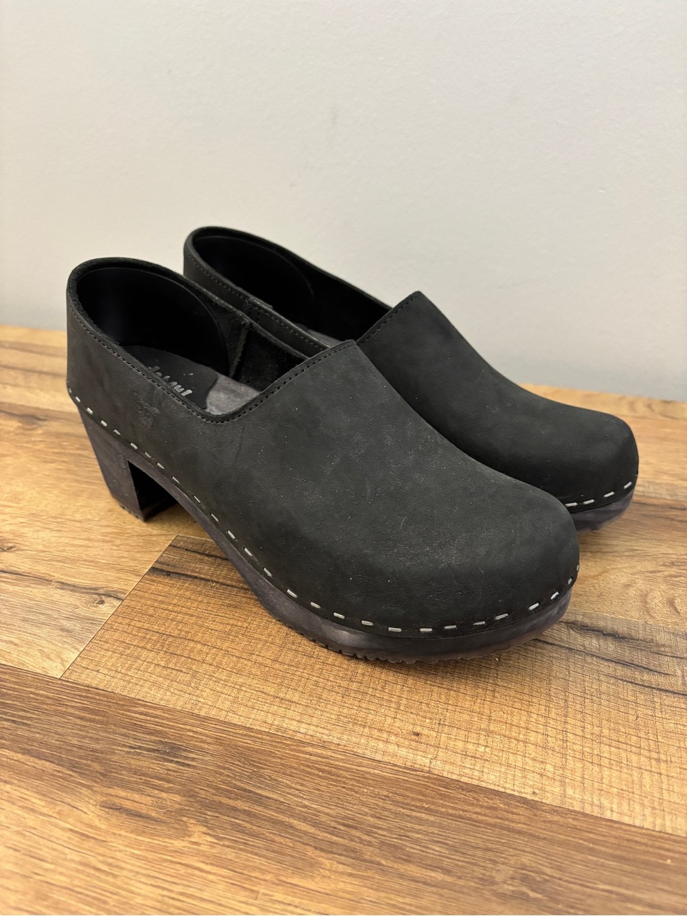 Sandgrens Bridget Nubuck Leather Swedish Wooden Heel Clogs